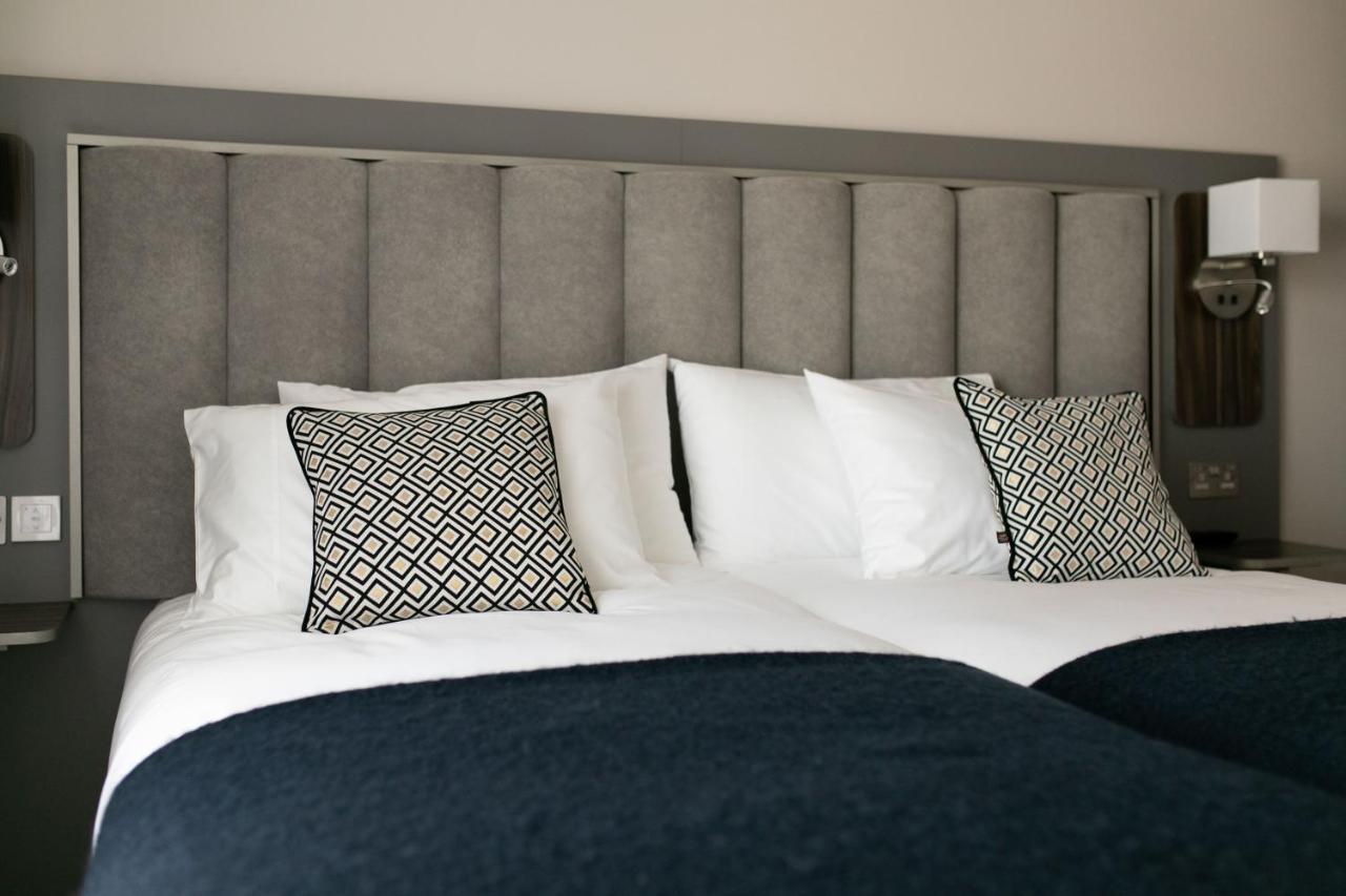 Custom House Apartments Ньюрі Екстер'єр фото